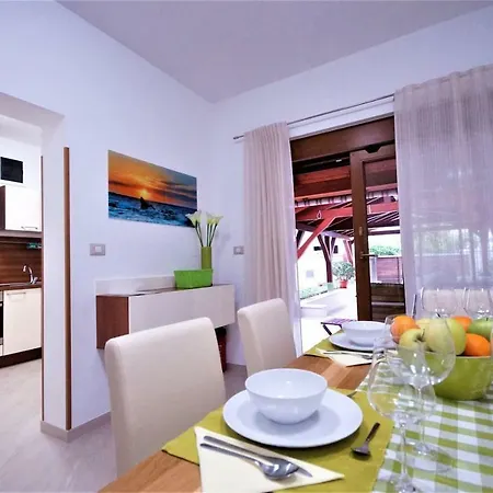 Nicoletta Apartment