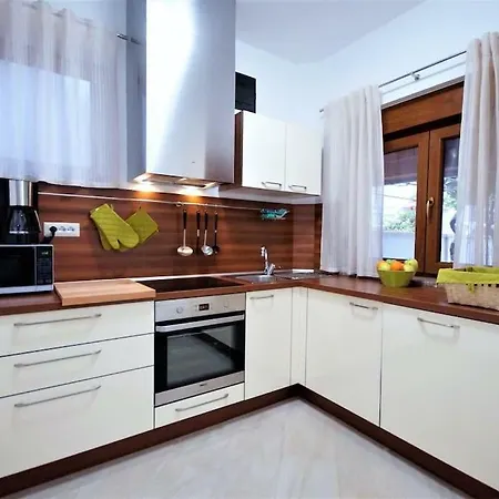Apartment Nicoletta Pula