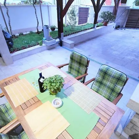 Apartment Nicoletta *